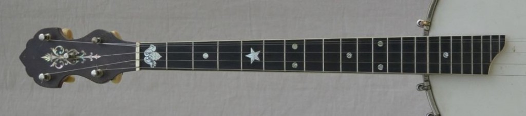 Vega-Tubaphone-tenor-five-string- neck